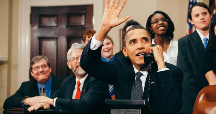 Obama teams up to take aim at Trump obama tems