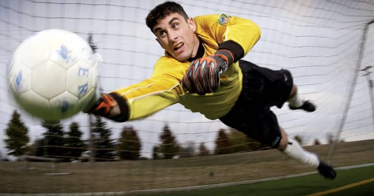 Rona reaches the scoring landmark to send Juve closer to the title keeper