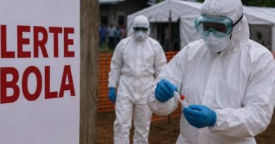 ebola 260520 01 01