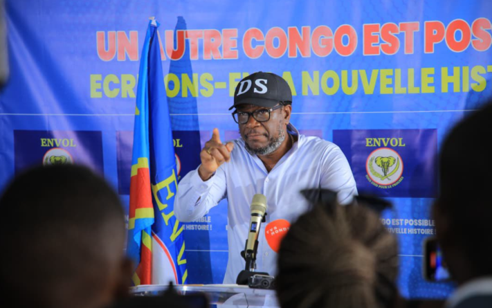 Delly Sesanga : « La Constitution ne peut être modifiée sur la seule volonté de la majorité » delly sesanga 260602