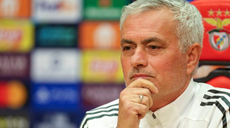 Real Madrid : José Mourinho fait son grand retour sur le banc madrilène pour trois saisons, treize ans après jose mourinho realmadrid 260612