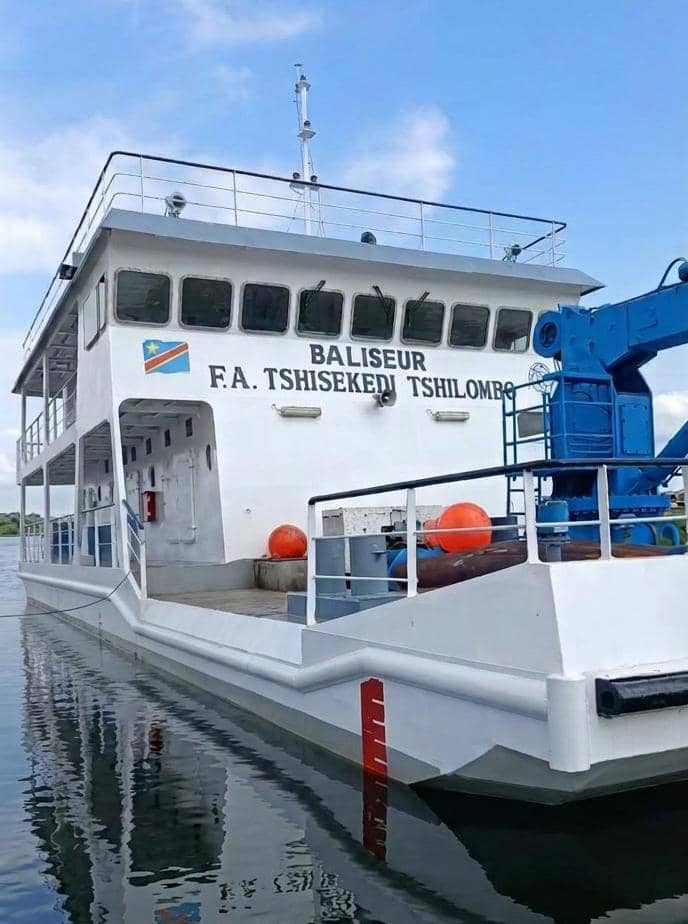 Kindu : Jean-Pierre Bemba inaugure un baliseur de la RVF après plus de 50 ans d’attente image