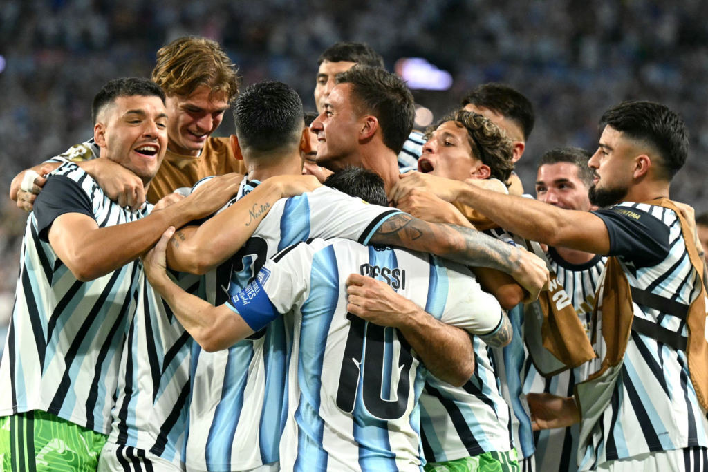Le Cap-Vert quitte la Coupe du Monde 2026 après un combat héroïque après une défaite 3-2 contre l'Argentine de Messi image